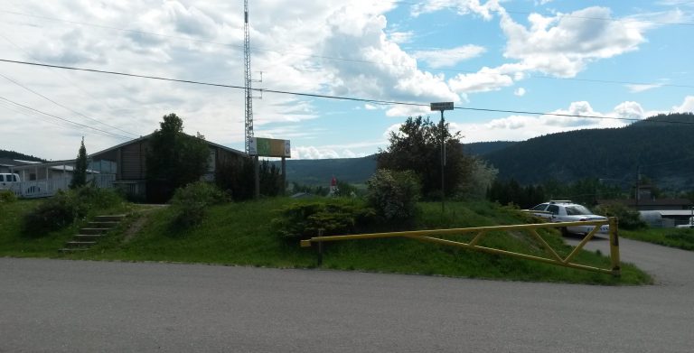 Williams Lake Indian Band office under occupation