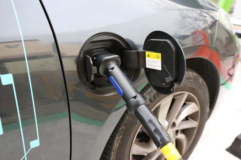 The Electric Vehicle Discovery Tour is Coming to the Cariboo