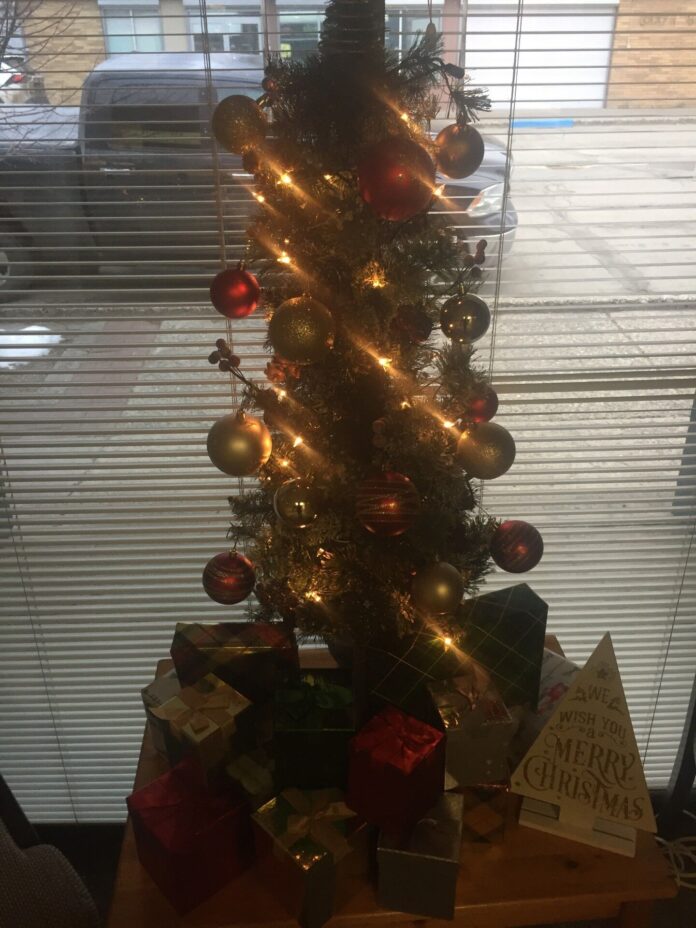 CHRISTMAS TREE OCT 30